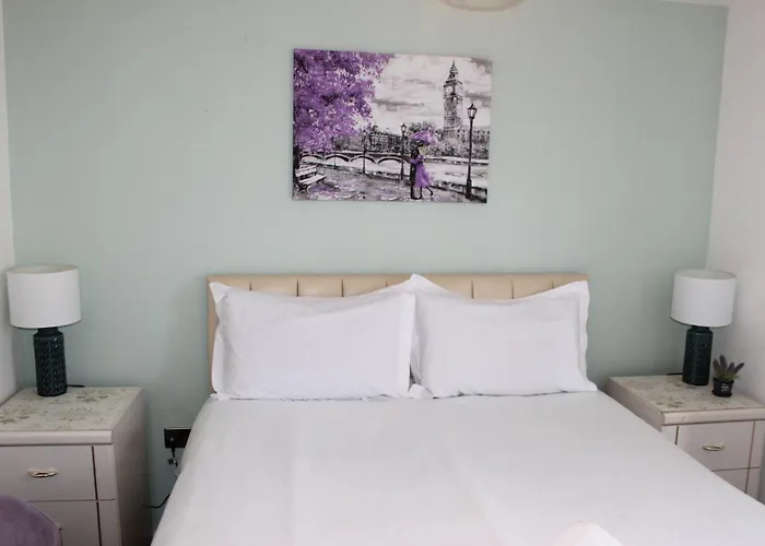 Mada Apartment Bournemouth 12 Min Walk To The Beach